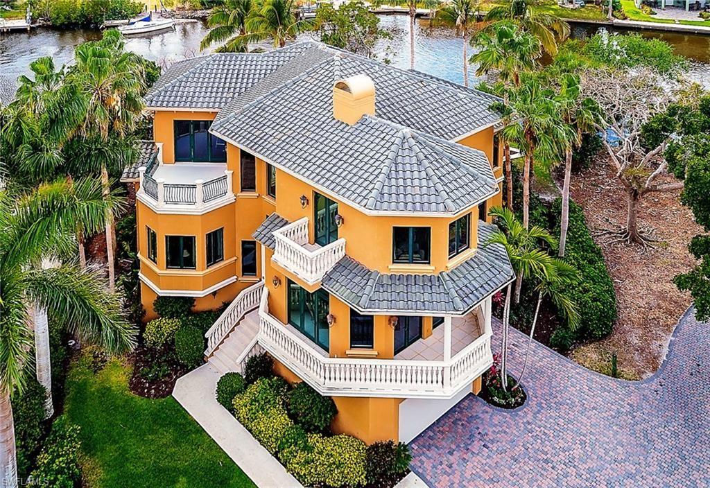 4 Amazing Homes on the Market in Bonita Springs Haven Lifestyles