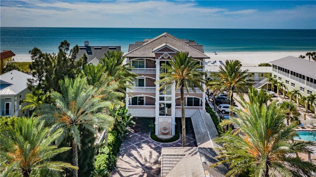 7 Desirable Homes on the Market in St. Petersburg & St. Pete Beach Haven Lifestyles