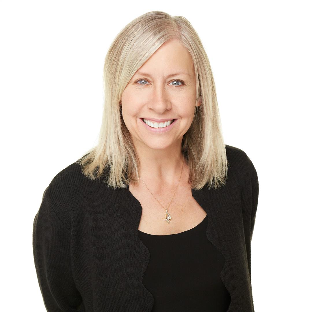 4 Beautiful Homes on the Market in Rural Rocky View County Haven