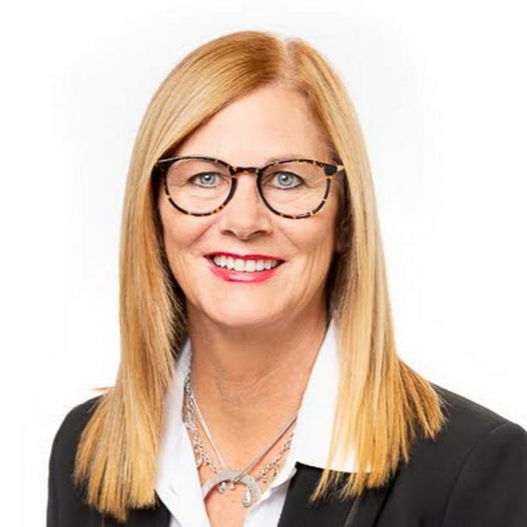 7 Absolutely Stunning Waterfront Homes Haven Lifestyles