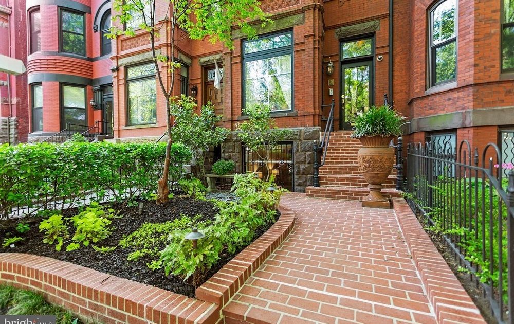 10 Incredible Townhomes On The Market Haven Lifestyles