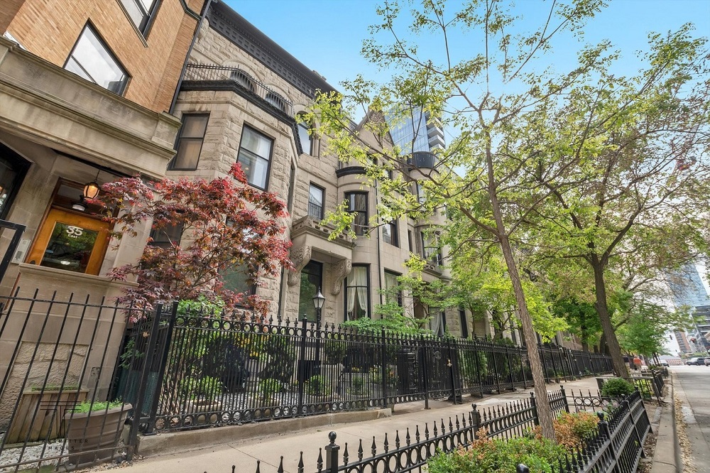 FEATURED CHICAGO PROPERTIES visual data 7