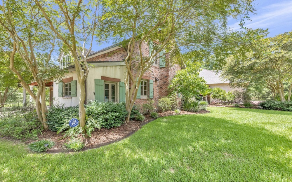 &ldquo;8 Gorgeous Homes On The Market " - Haven Lifestyles