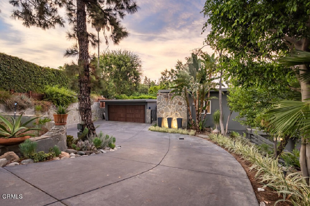 8 Homes with a Personal Backyard Paradise Haven Lifestyles