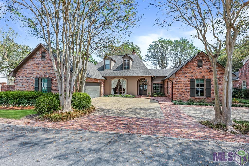 5 Beautiful Homes on the Market - Haven Lifestyles