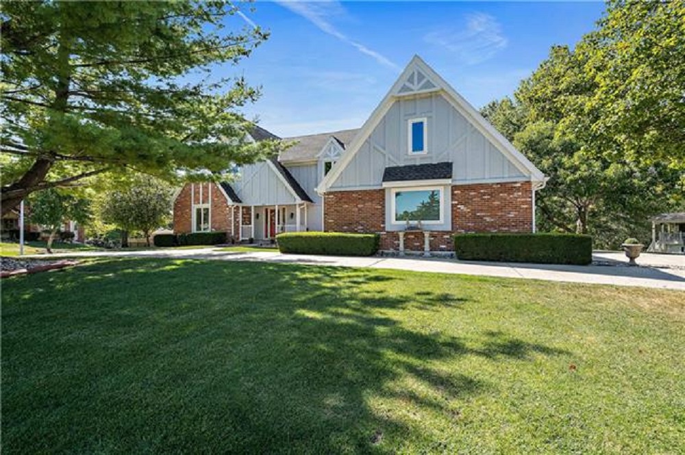 4 Beautiful Homes on the Market - Haven Lifestyles