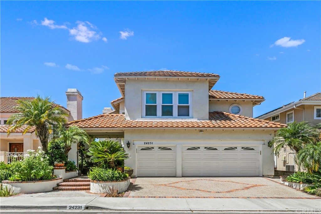 8 Beautiful Homes on the Market - Haven Lifestyles