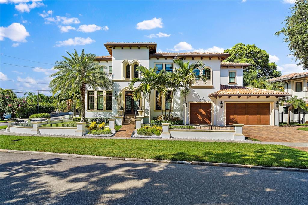 8 Striking Luxurious Homes for Sale Haven Lifestyles