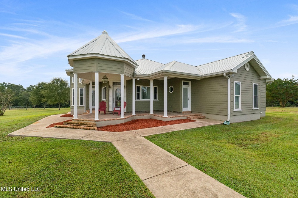 Homes with Land for Sale Near Me Properties