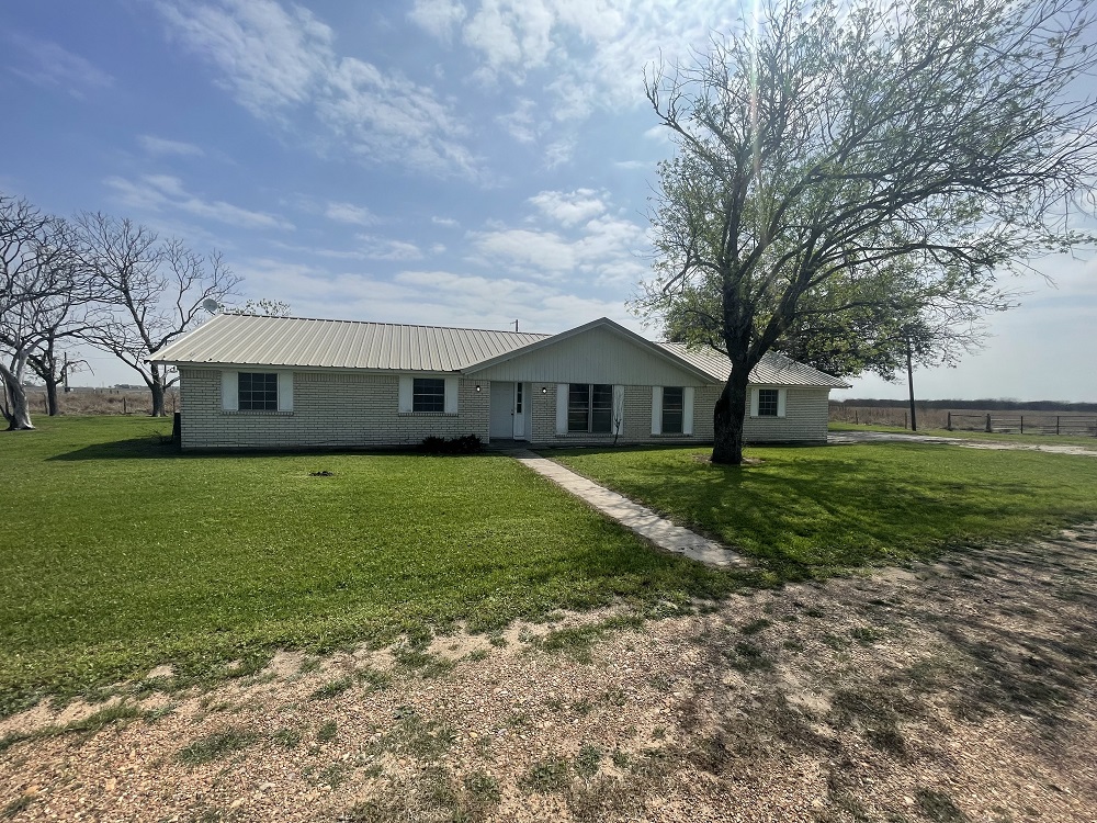 8 Beautiful Country Living Texas Homes for Sale Haven Lifestyles