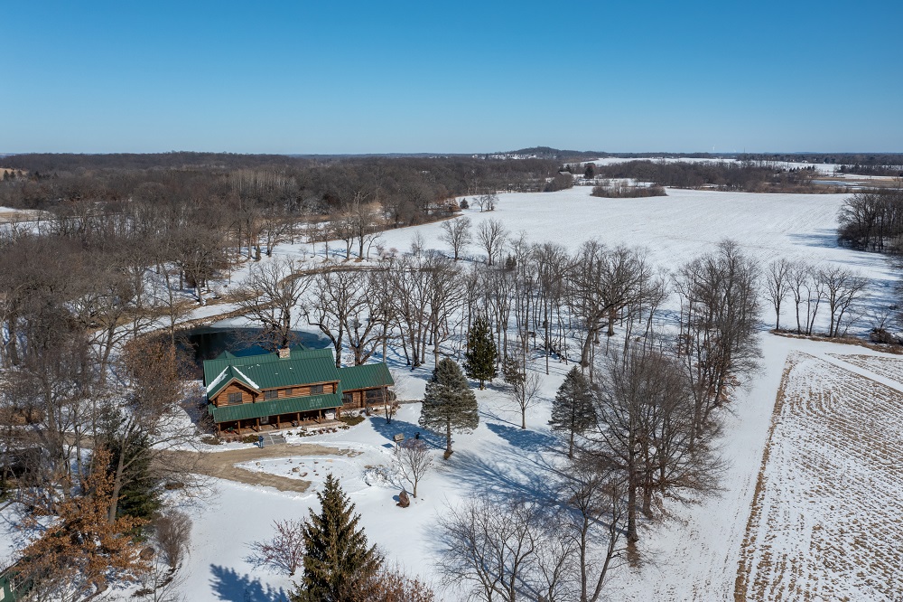 6 Sold and OffMarket Properties in Illinois and Wisconsin Haven