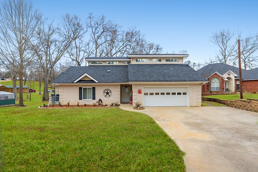 6 Waterfront Homes for Sale in Oklahoma & Texas Haven Lifestyles