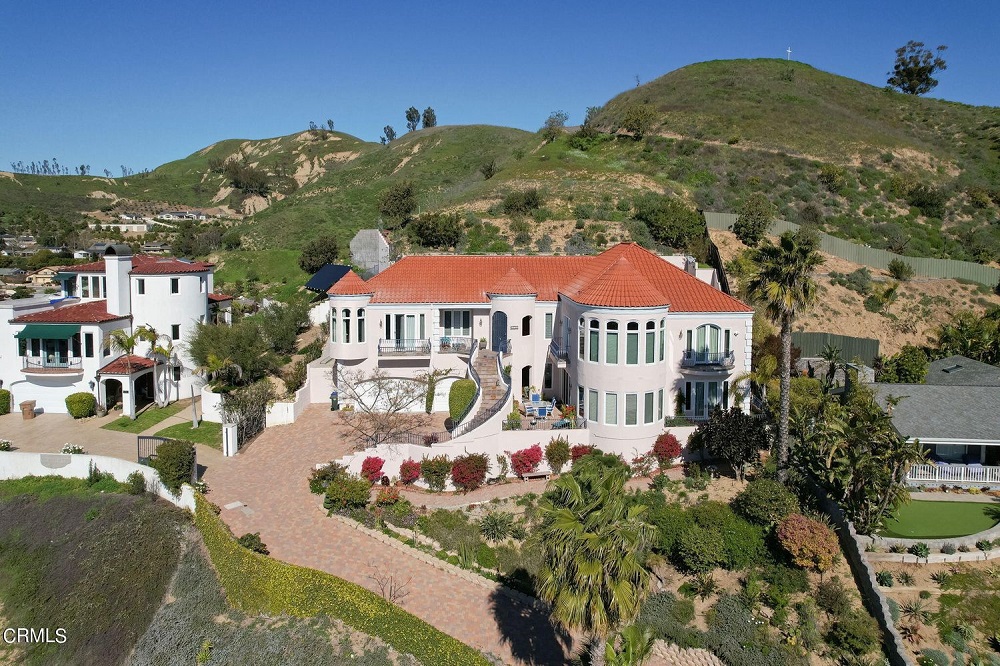 9 Hillview Homes for Sale in California Haven Lifestyles