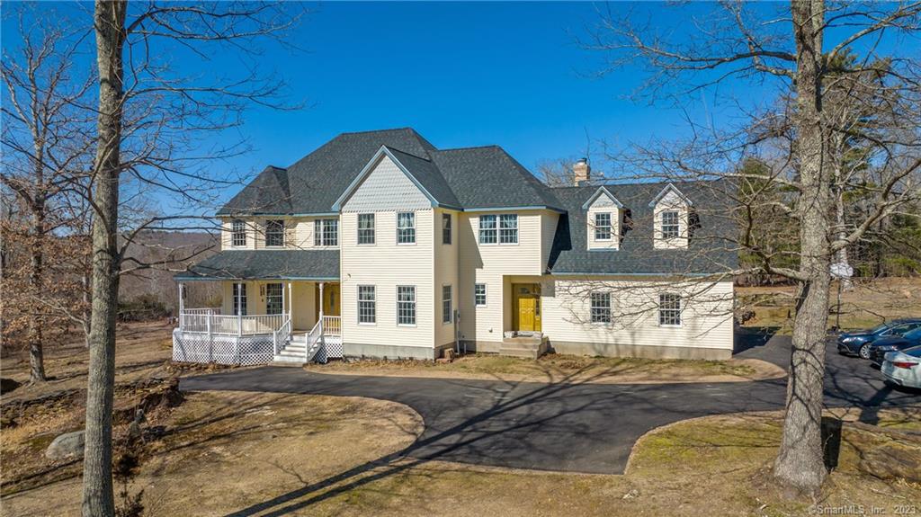 10 Spacious Homes for Sale in New Hampshire, Maine, Connecticut