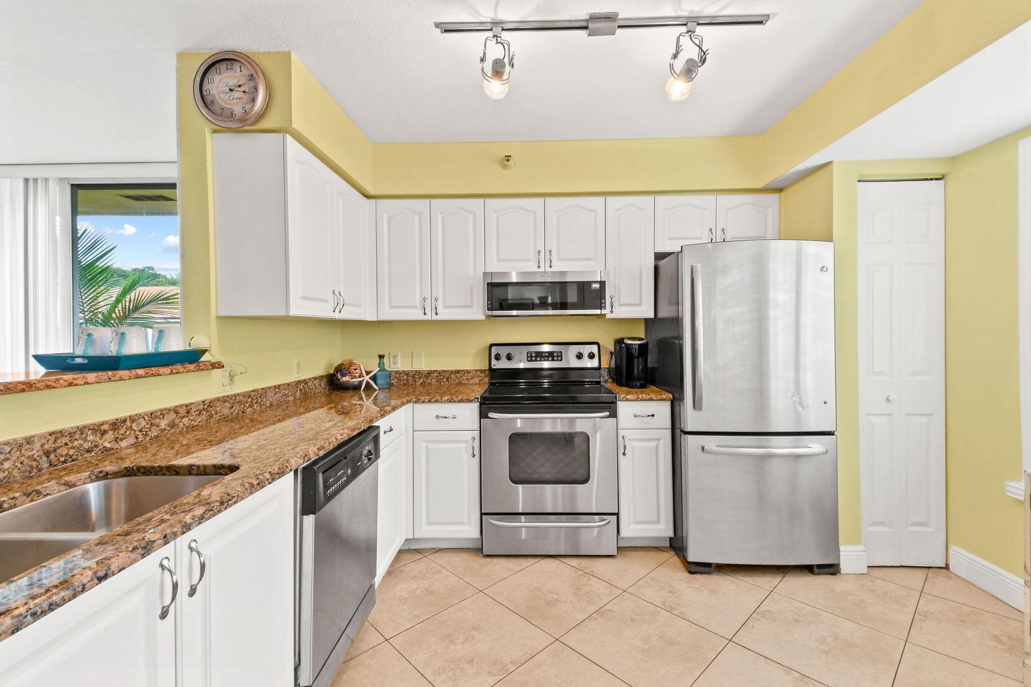 10 Exquisite Pool Homes to Buy in Florida Haven Lifestyles