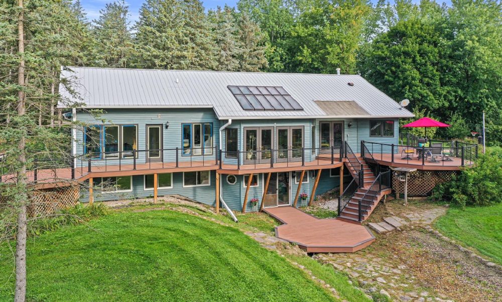 5 Wisconsin Homes For Sale with Stunning Outdoor Settings Haven